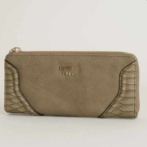 🎉SALE🎉🆕 Guess Wallet